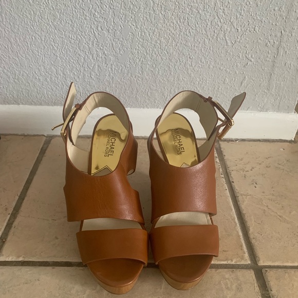 Michael kors wedges - Picture 1 of 12
